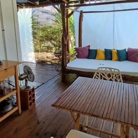 Bungalow Atypique Ti Bambou A 500M De La Plage Sainte-Anne  Eksteriør billede