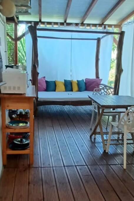 Bungalow Atypique Ti Bambou A 500M De La Plage Sainte-Anne  Eksteriør billede