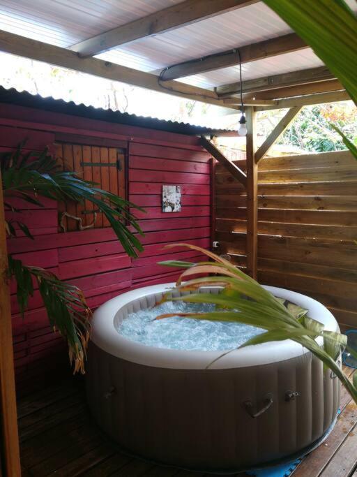 Bungalow Atypique Ti Bambou A 500M De La Plage Sainte-Anne  Eksteriør billede