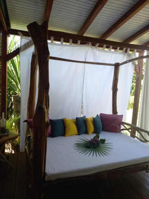Bungalow Atypique Ti Bambou A 500M De La Plage Sainte-Anne  Eksteriør billede