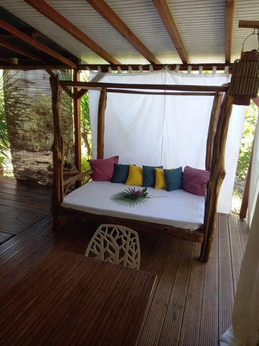 Bungalow Atypique Ti Bambou A 500M De La Plage Sainte-Anne  Eksteriør billede