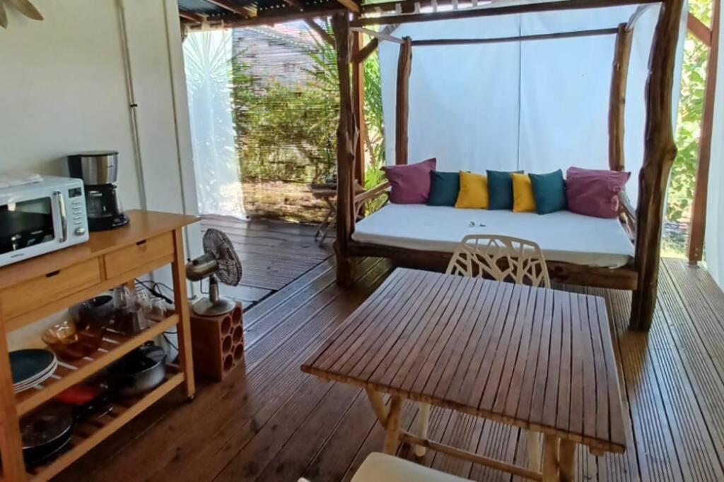 Bungalow Atypique Ti Bambou A 500M De La Plage Sainte-Anne  Eksteriør billede