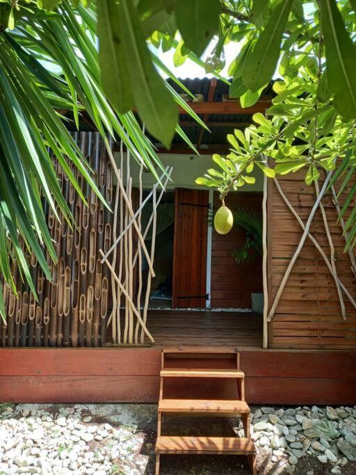 Bungalow Atypique Ti Bambou A 500M De La Plage Sainte-Anne  Eksteriør billede